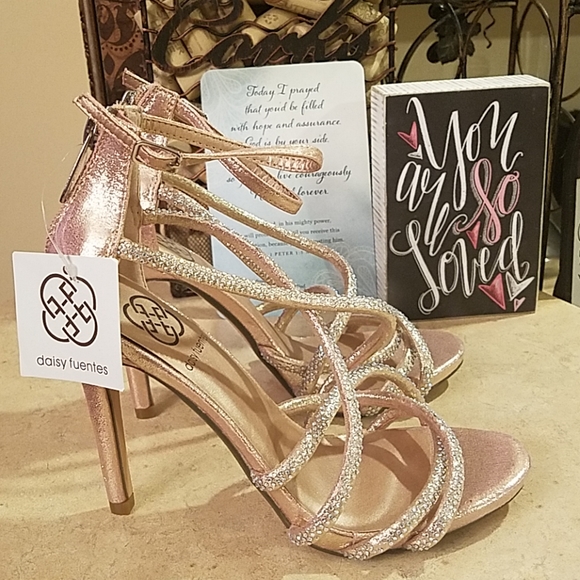 daisy fuentes rose gold heels